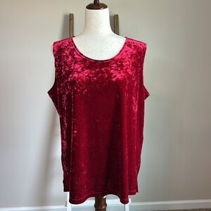 Notations Woman Sleeveless Red Velvet Camisole Size 1X in GUC